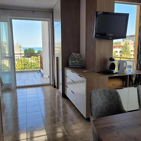 Апартамент С Гледка Към Морето Apartment *